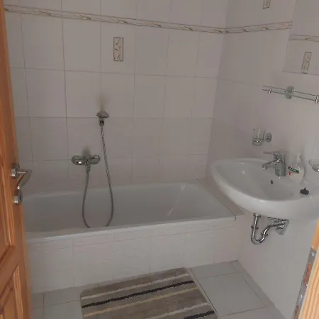 Gut Sonnenhof Apartman *